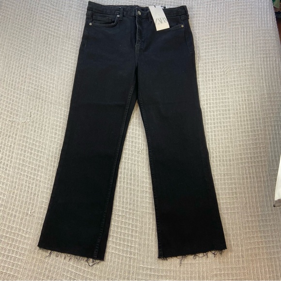 NWT new Zara High Rise Crop Flare Black Jeans Raw hem cropped Size 12 - Picture 7 of 15